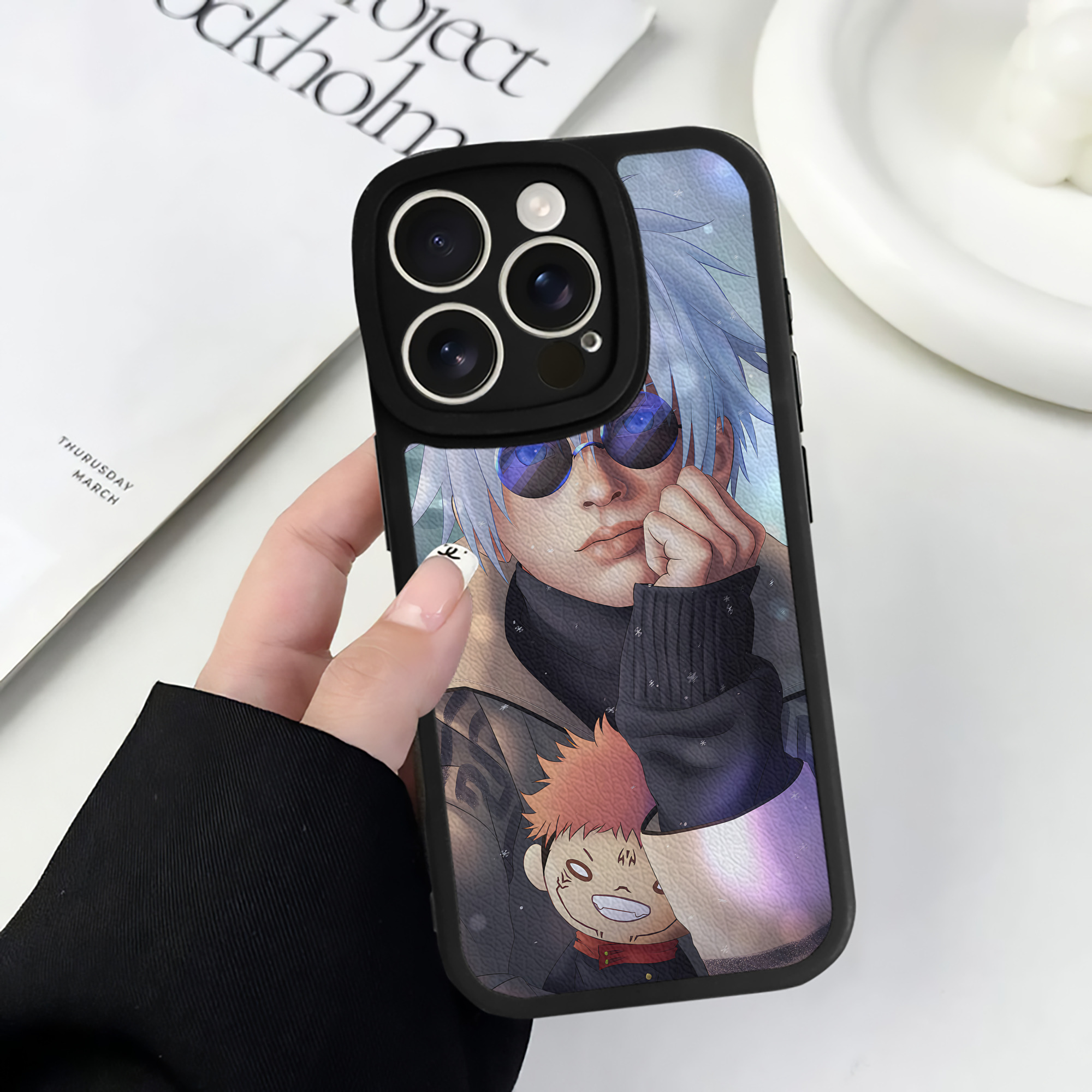 （画像用） 呪術廻戦 Jujutsu Kaisen 【iPhone 16シリーズ対応】シリコンスマホケース（レザー調） 材質：シリコン